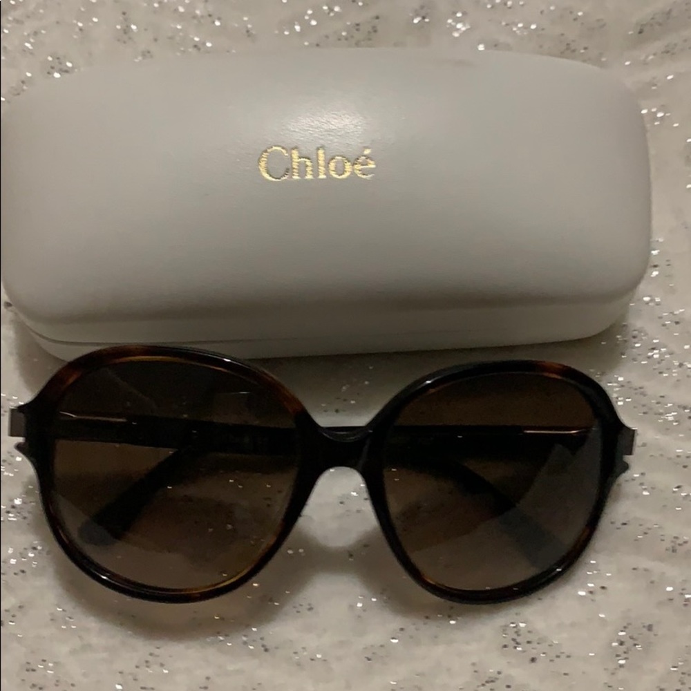 Chloe sunglasses 🕶